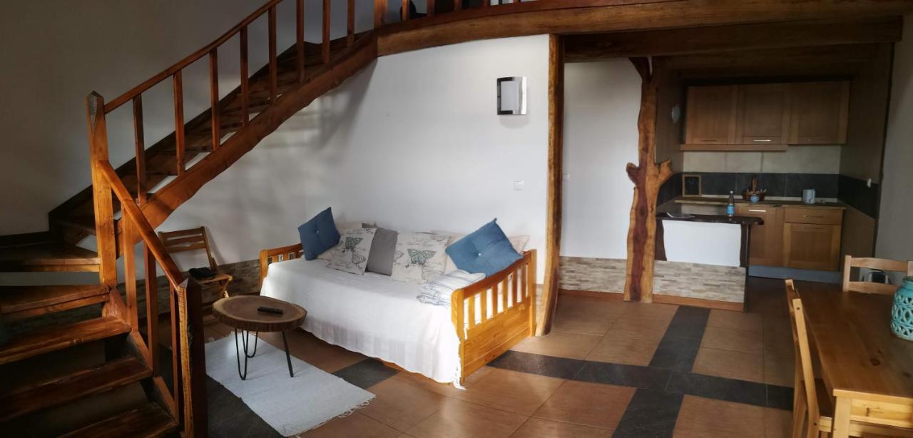 Hotel Os Moinhos Велаш Экстерьер фото
